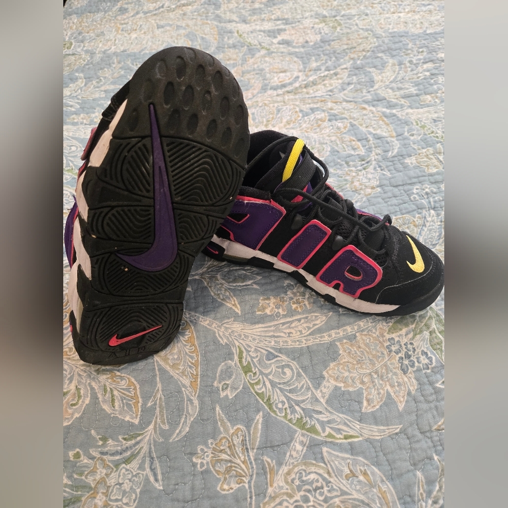 Nike Air More Uptempo Y3.5 Court Purple Excellent Condition FREE SHIPPING